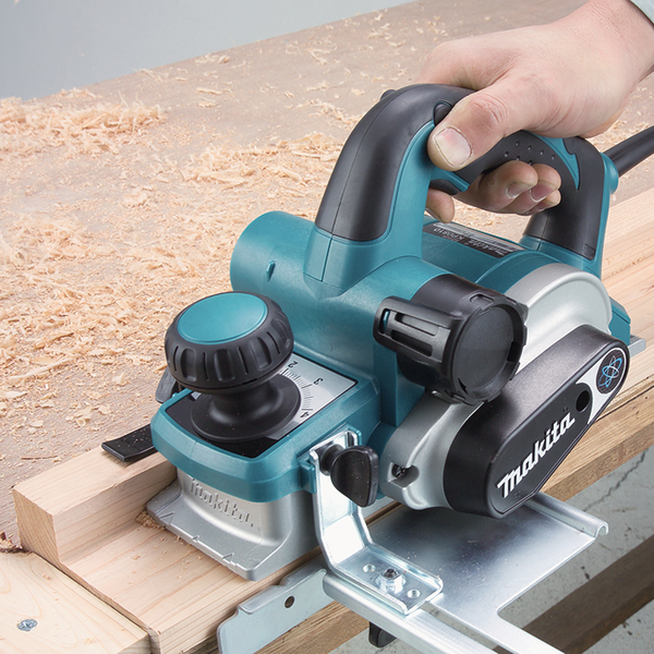 Höylä Makita KP0810CJ 1050W Makpac-laukku