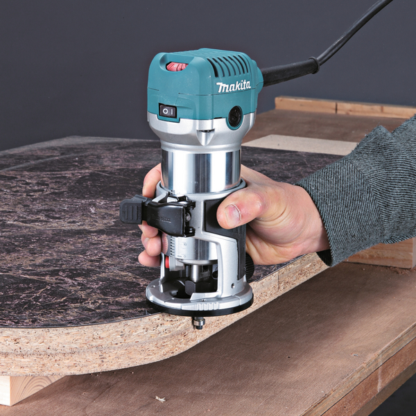 MULTIFRÄS MAKITA 710W