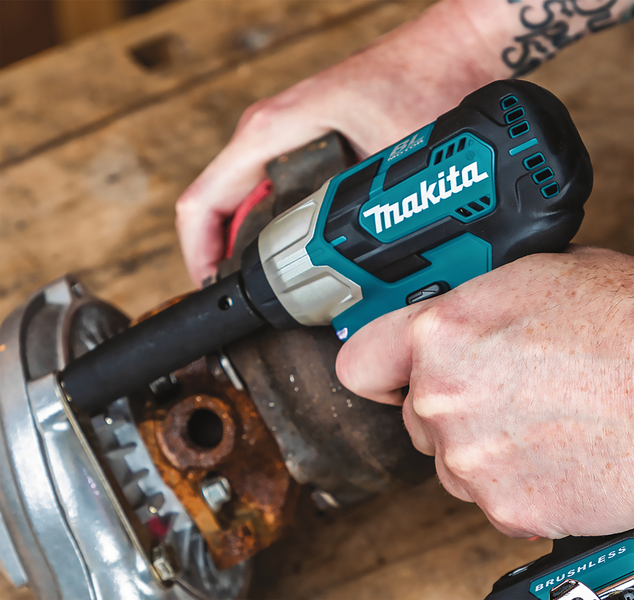 Iskevä mutterinväännin Makita TW161DZ 12V CXT runko