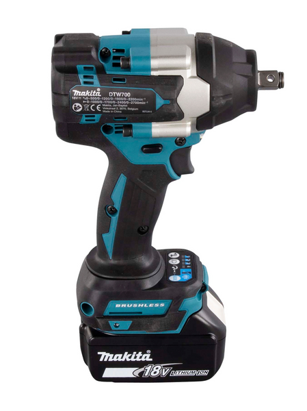 Akkumutterinväännin Makita DTW700RTJ 18V 700Nm 2x5,0Ah akut