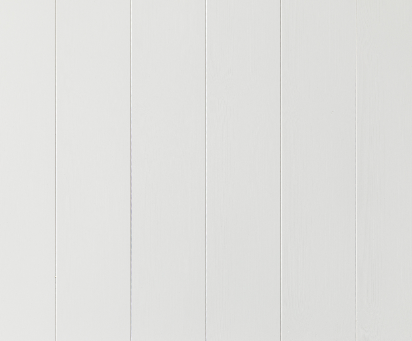 PANEL 15X118 WHITE NCS0500 8% KRISPIG VIT 8,93 LPM/M²