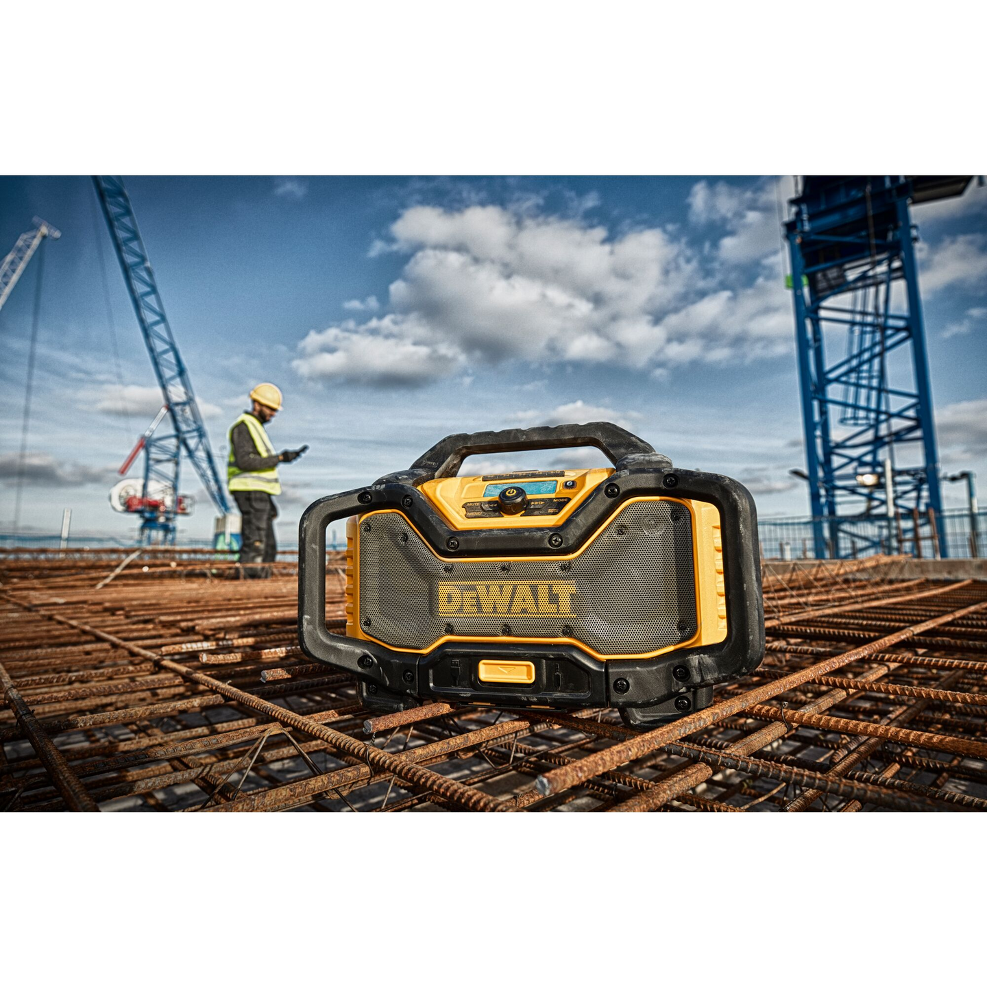 BLUETOOTH-RADIO DEWALT DCR027 XR MED, LADDARE
