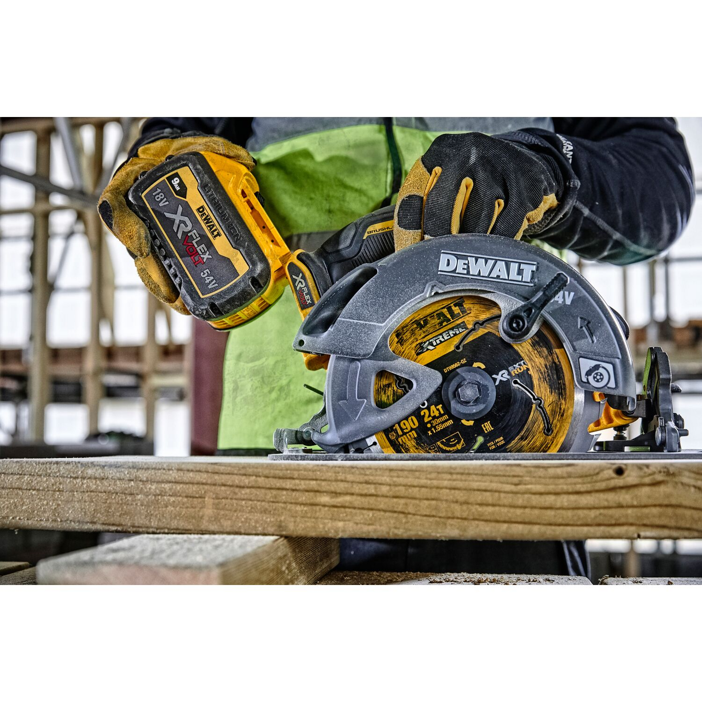CIRKELSÅG DEWALT DCS578NT-XJ 54V SOLO TSTAK HP 190MM