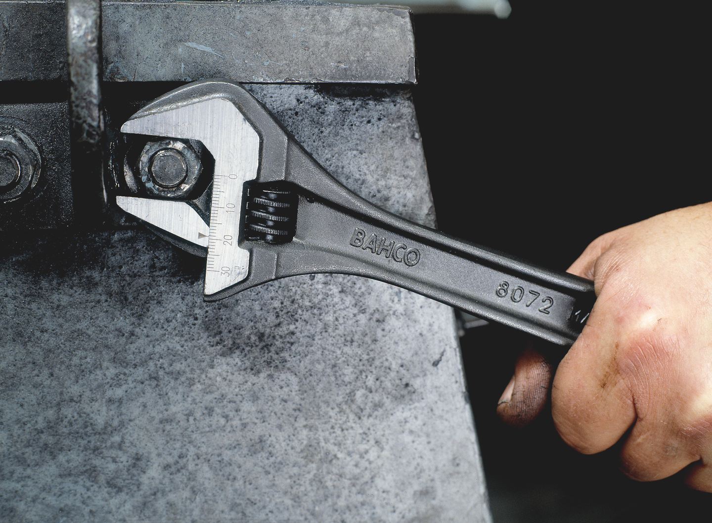 SKIFTNYCKEL 8072 10" FOSFATERA 31X255 MM