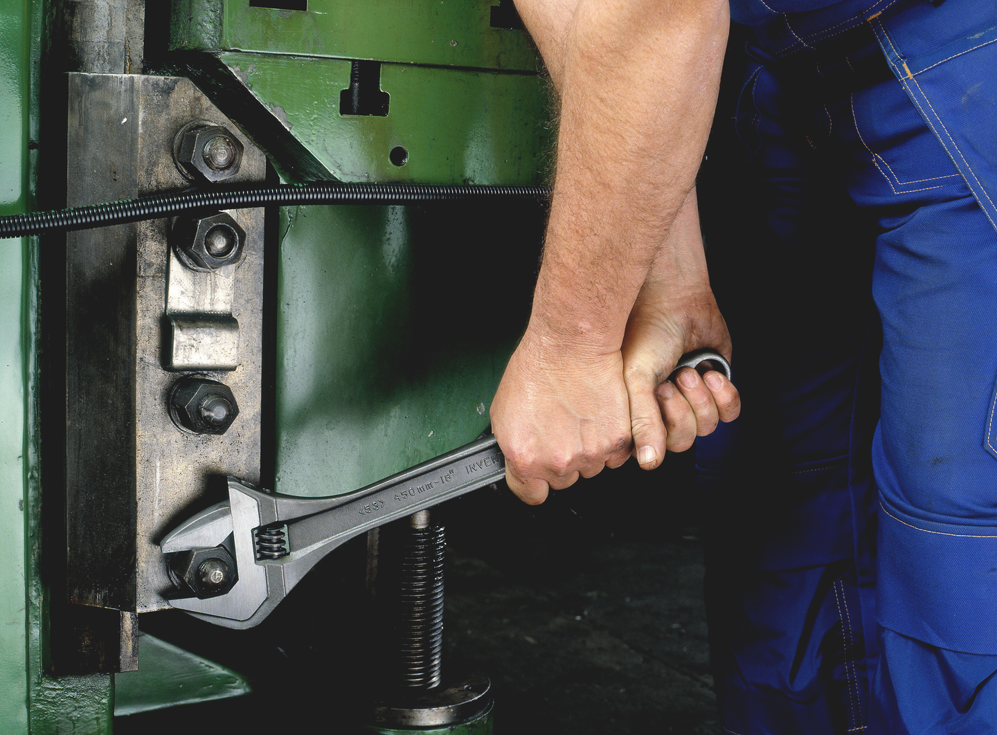 SKIFTNYCKEL 8075 18" FOSFATERA 53X455 MM