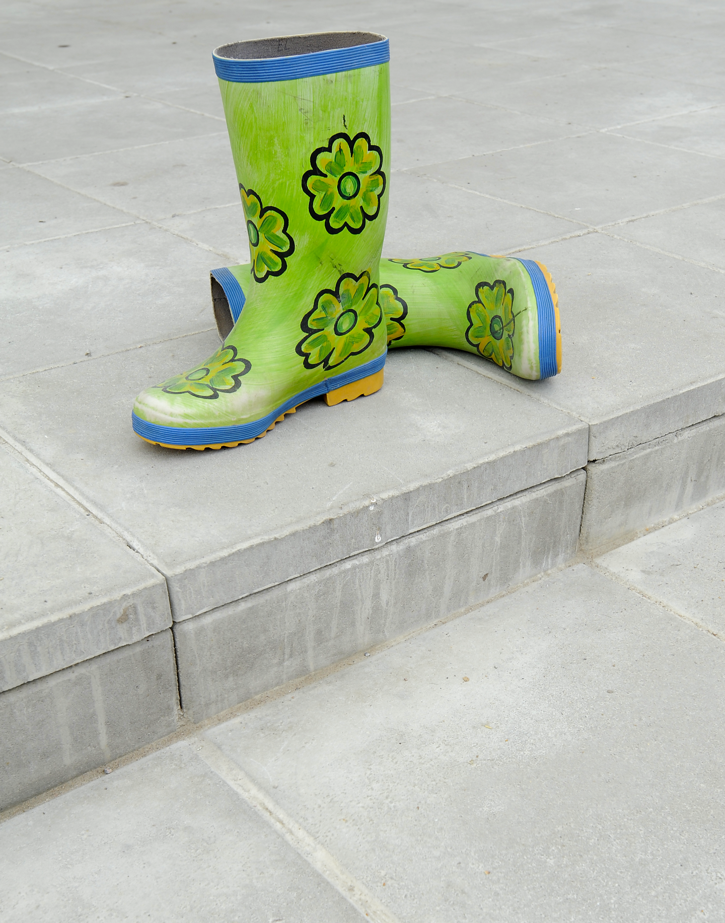 PLATTA S:T ERIKS KLASSIK NATURGRÅ  350X350X50MM