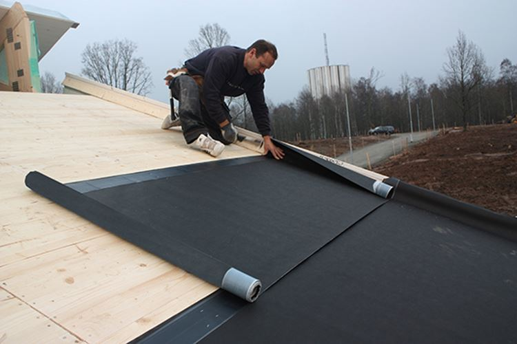 LAGNINGSTEJP TECCA BITUMENTEJP 100MM 10M