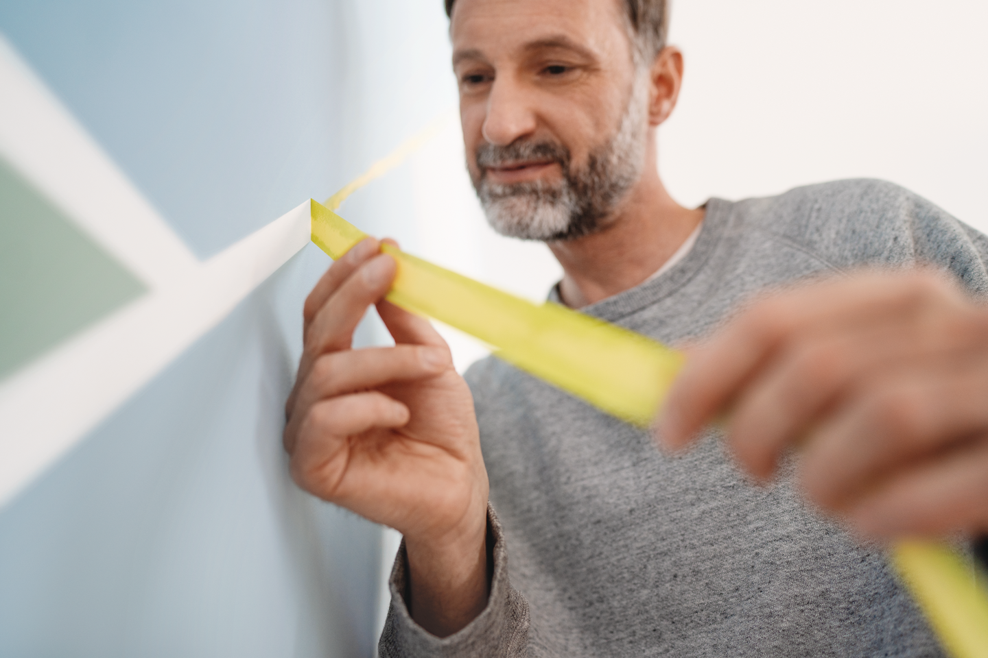 Maalarinteippi Tesa Professional 25mx38mm keltainen