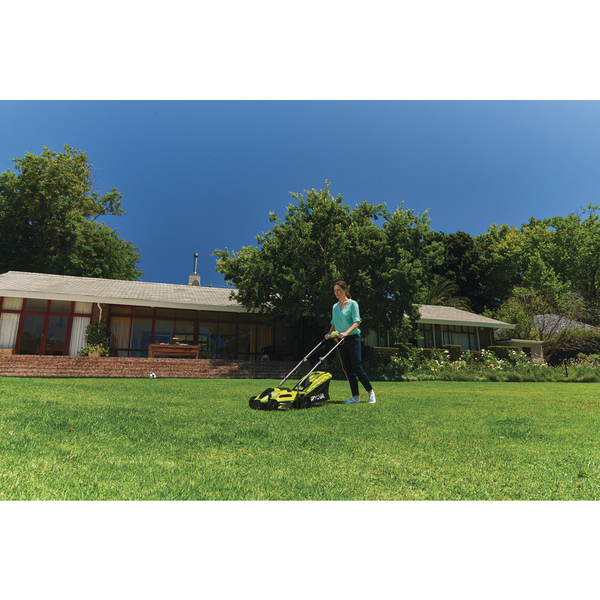 GRÄSKLIPPARE RLM13E33S