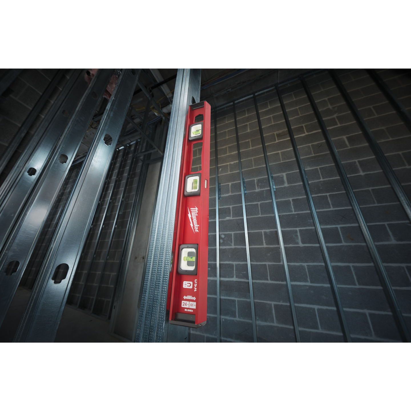 VATTENPASS MILWAUKEE I-PROFIL MAG 60CM