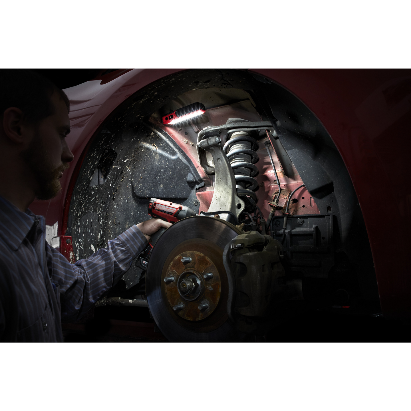 DETALJBELYSNING MILWAUKEE L4FL-301