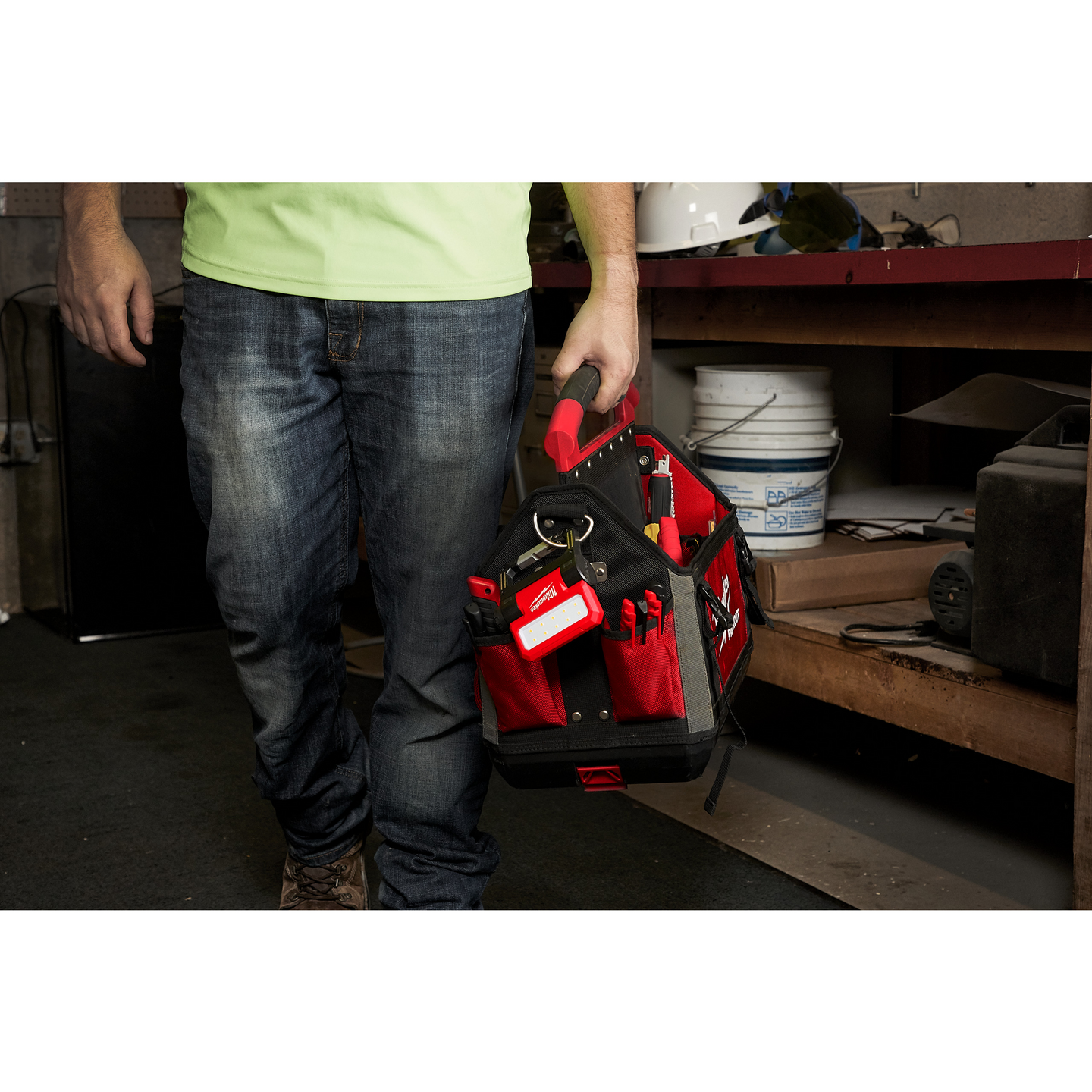 DETALJBELYSNING MILWAUKEE L4FFL-301