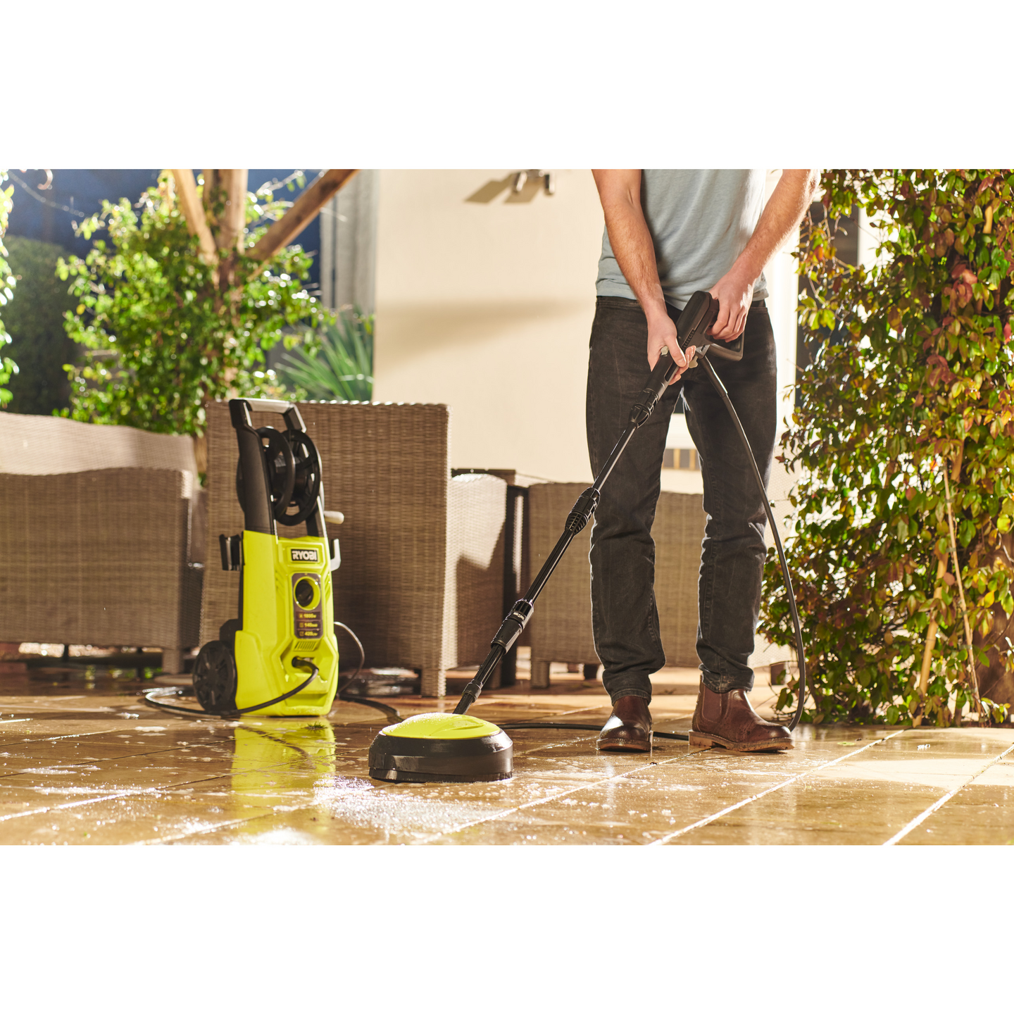 Terassipesuri Ryobi RAC772