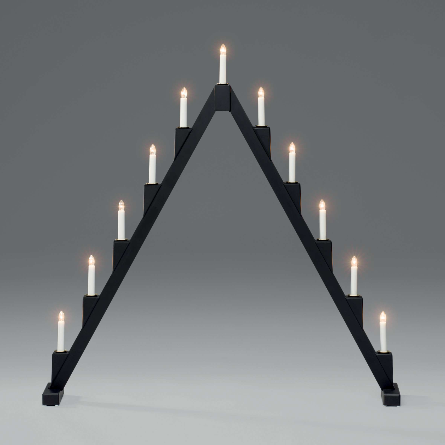 Kynttelikkö Konstsmide 11 OS 86X82cm musta