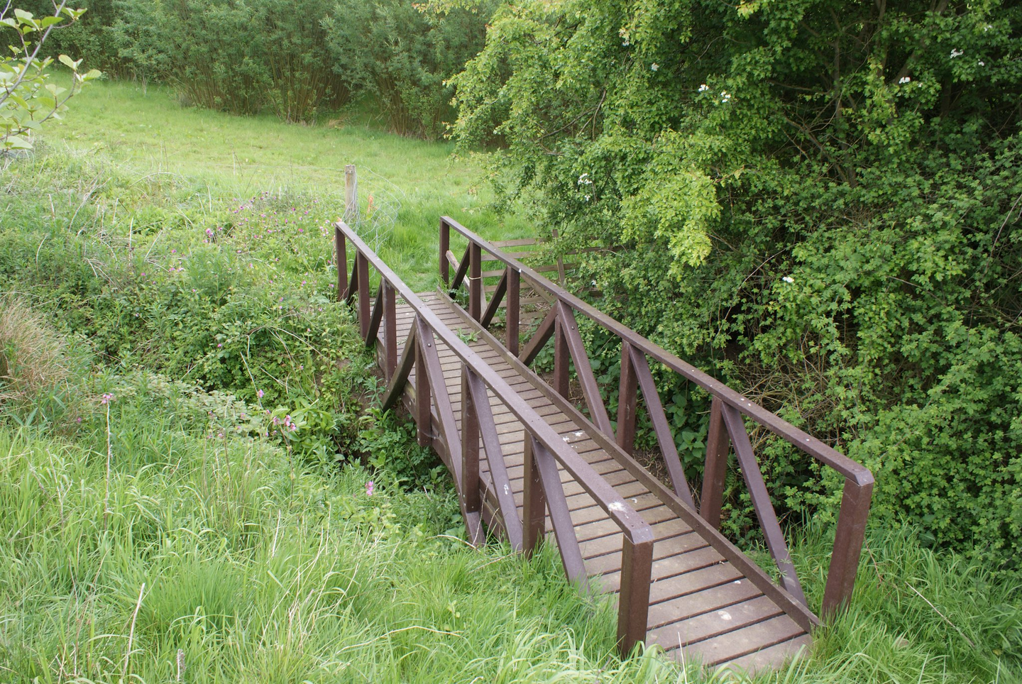 PLASTPLANK GOP MULTIPLANK REG SPONTAD SVART 3000X140X24MM