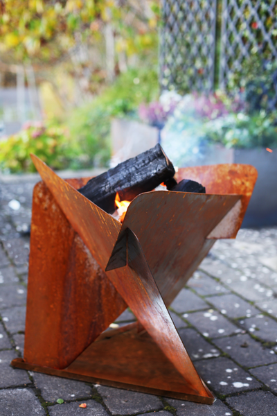 ELDFAT JABO TRIANGEL INKL BRICKA, CORTEN 64X64X54CM T=2MM