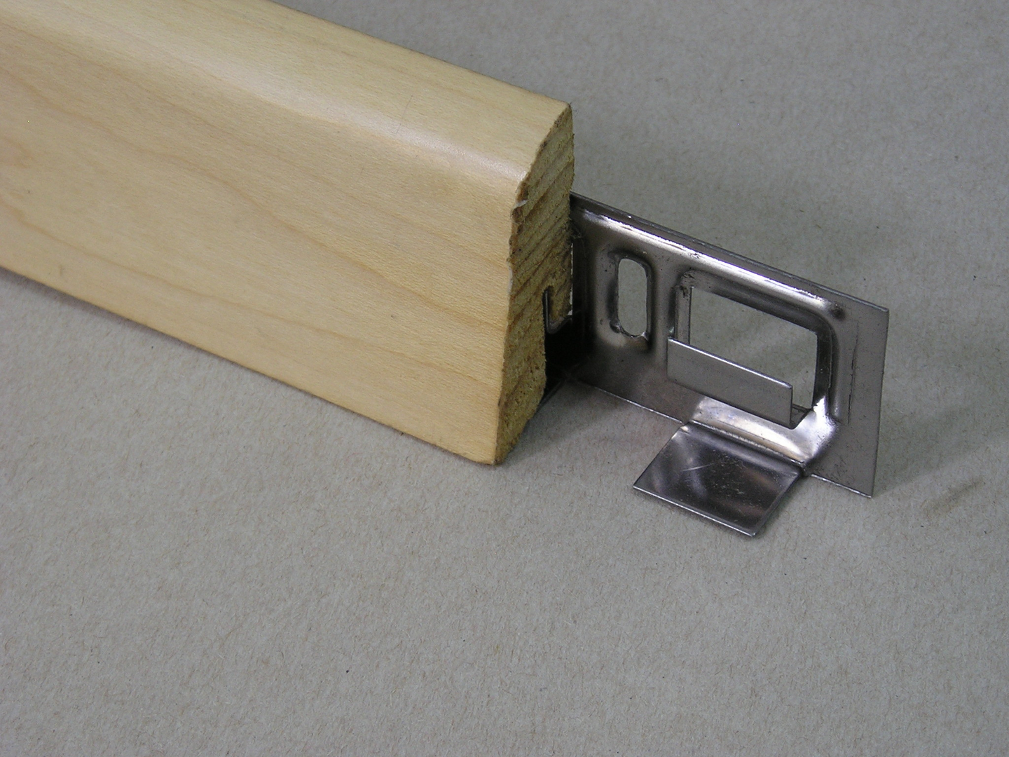 CLIPS KÄHRS 7090132 30ST/FRP, SKRUV OCH PLUGG INGÅR