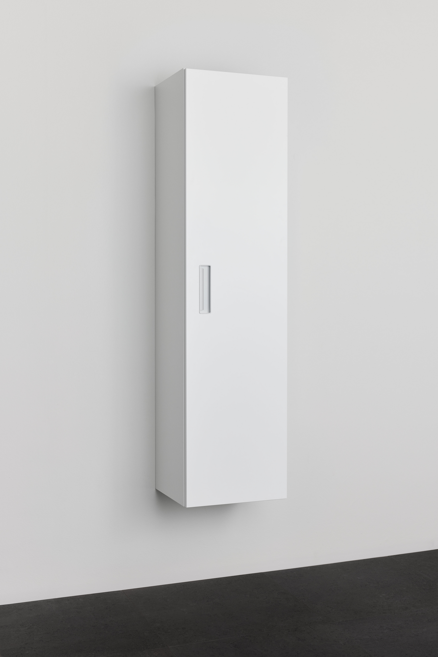 HÖGSKÅP NORO RELOUNGE VIT