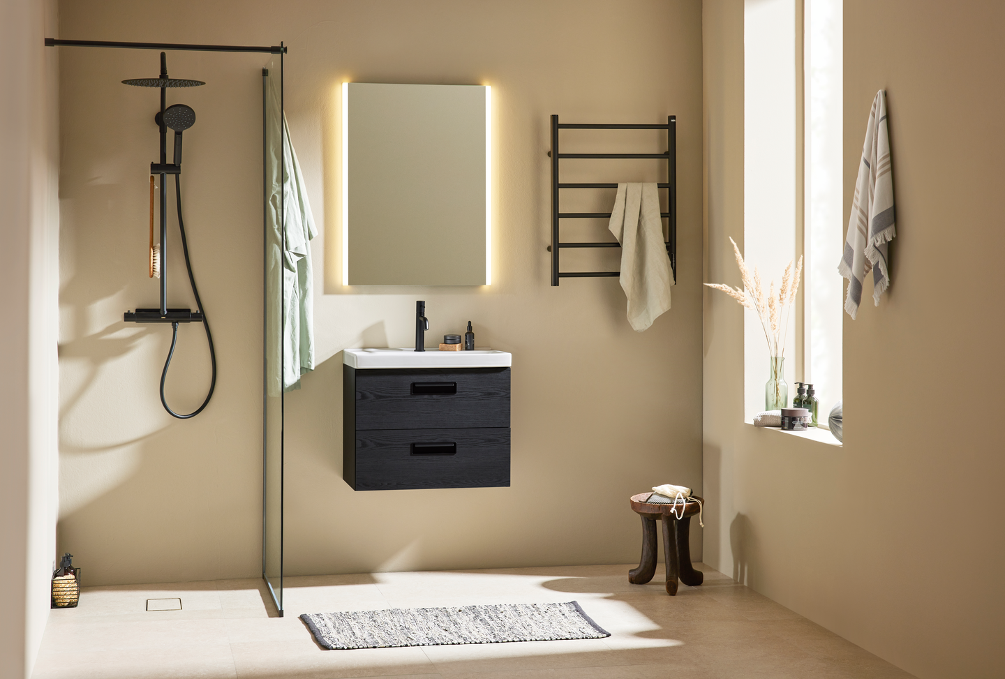 TVÄTTSTÄLLSSKÅP NORO RELOUNGE SVART, TRÄSTRUKTUR 600 M TVÄTTSTÄLL