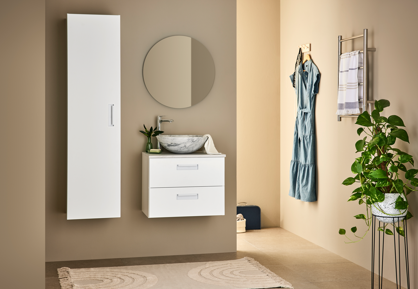 TVÄTTSTÄLLSSKÅP NORO RELOUNGE VIT, 600 M BÄNKSKIVA LJUS MARMOR