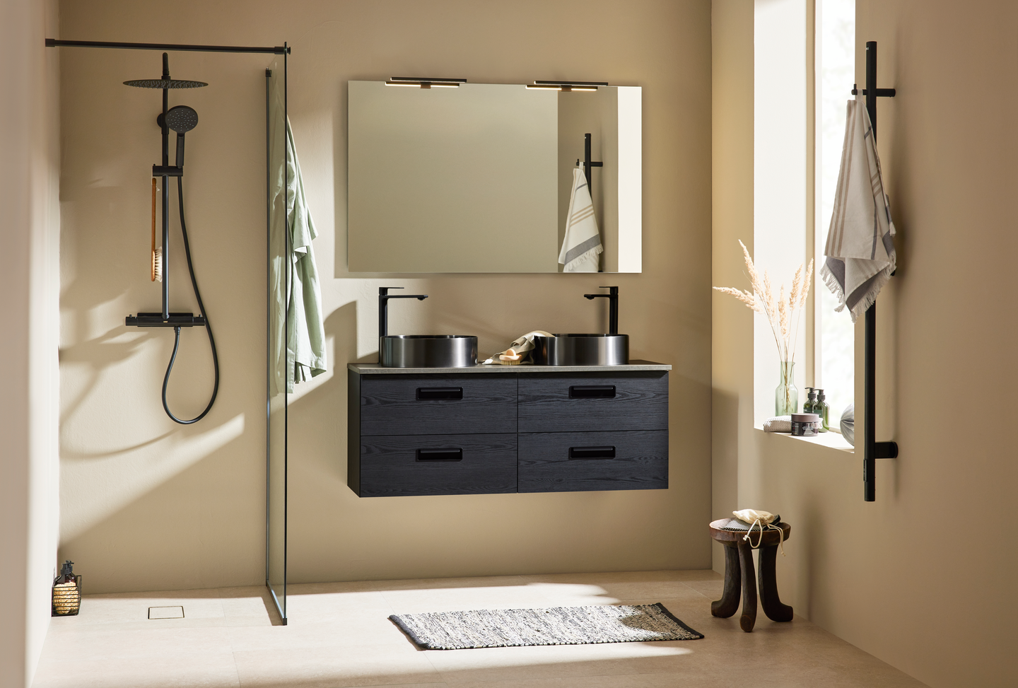 TVÄTTSTÄLLSSKÅP NORO RELOUNGE SVART, TRÄSTRUKTUR 1200D M BÄNKSKIVA