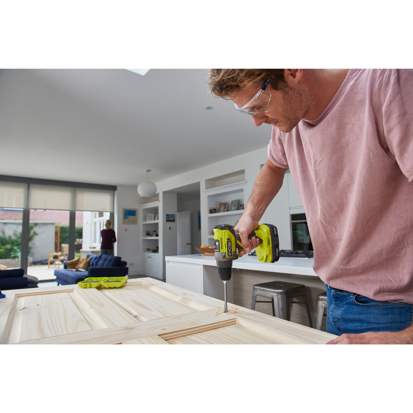 BORRSKRUVDRAGARE R18DD5-220S M. 20AH BATTERI LADDARE RYOBI