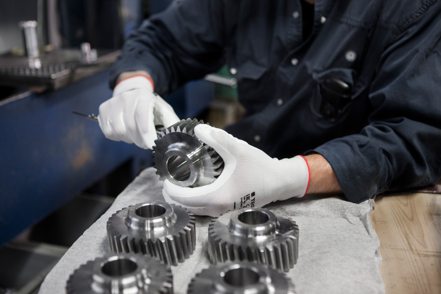 MÅLARHANDSKE 867 VIT 10 MONTAGE TEGERA 6PAR/FRP