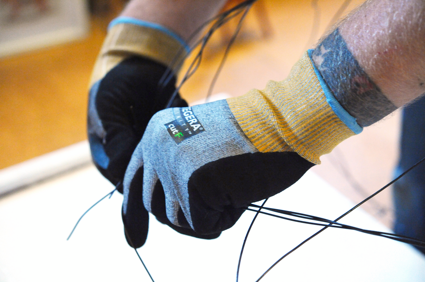 SKÄRSKYDDSHANDSKE 8815  8 SYNTETDOPPAD INFINITY TEGERA