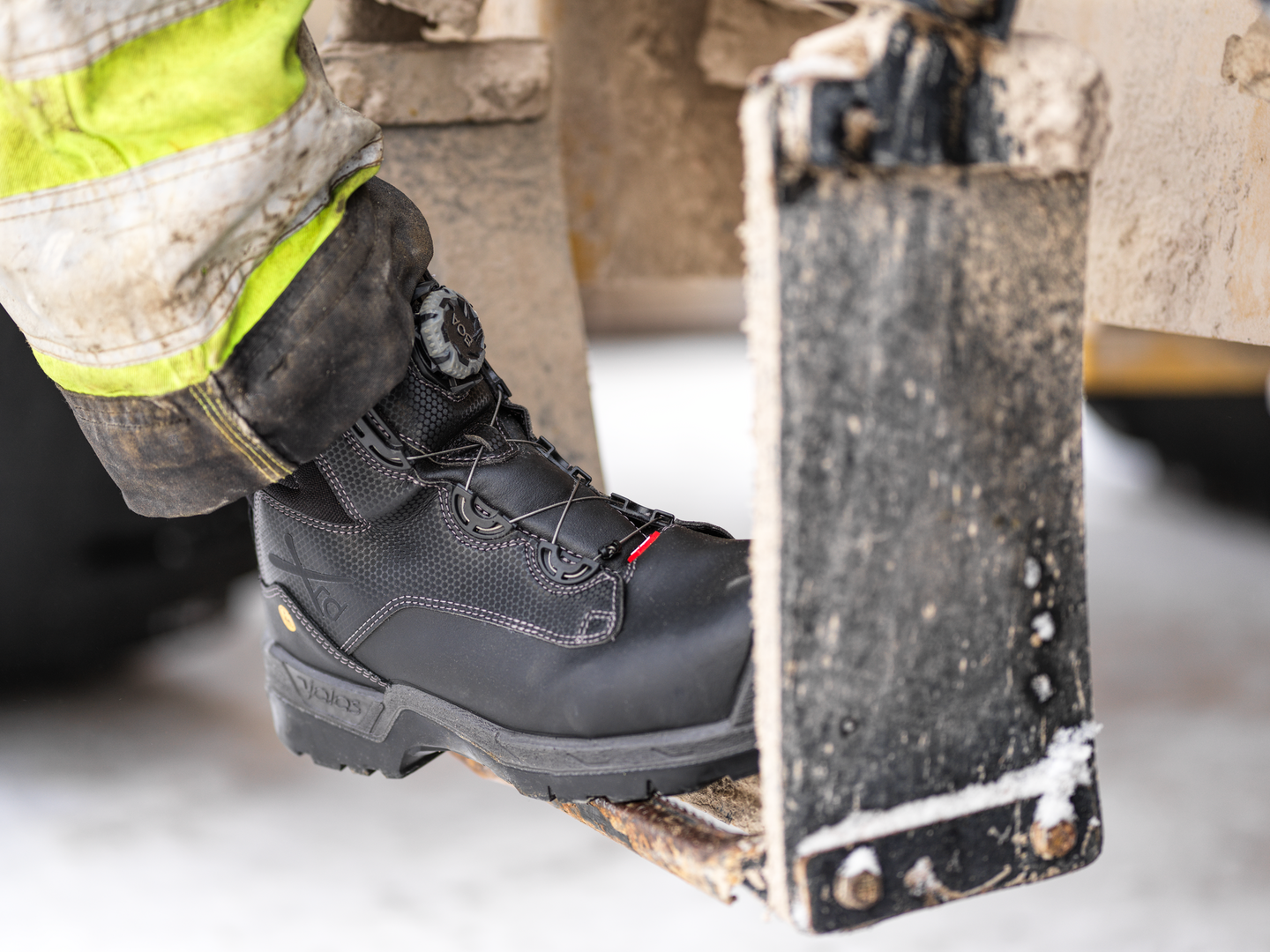 SKYDDSKÄNGA 1358 LÄDER 42 JALAS