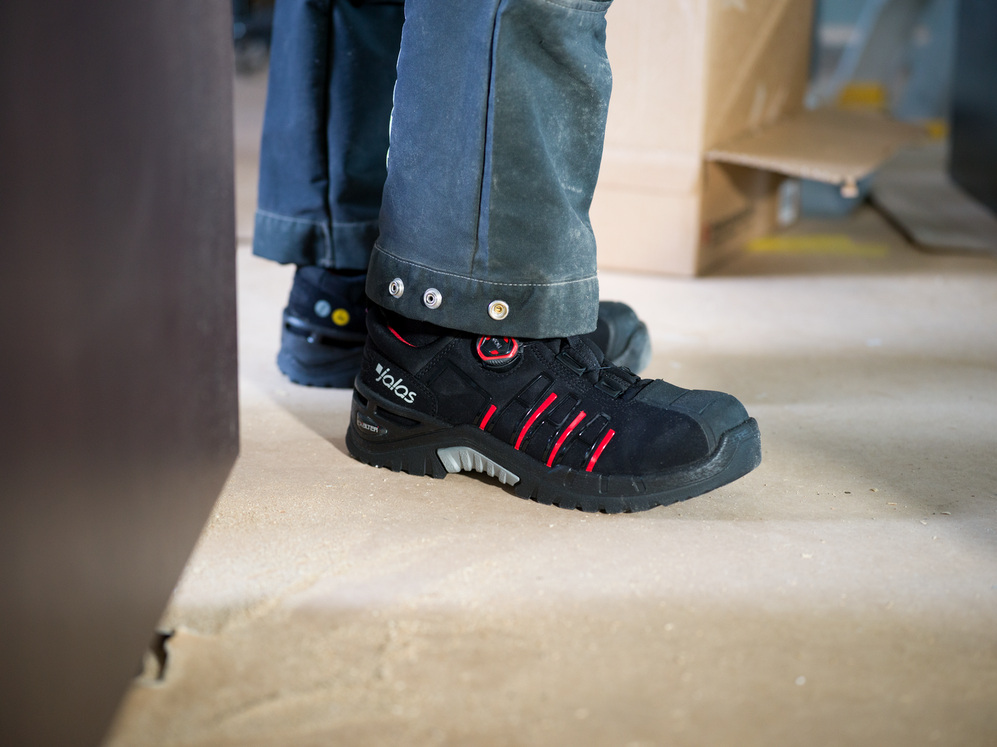 SKYDDSSKO 9965 EXALTER 36 EASYROLL SV/RÖD