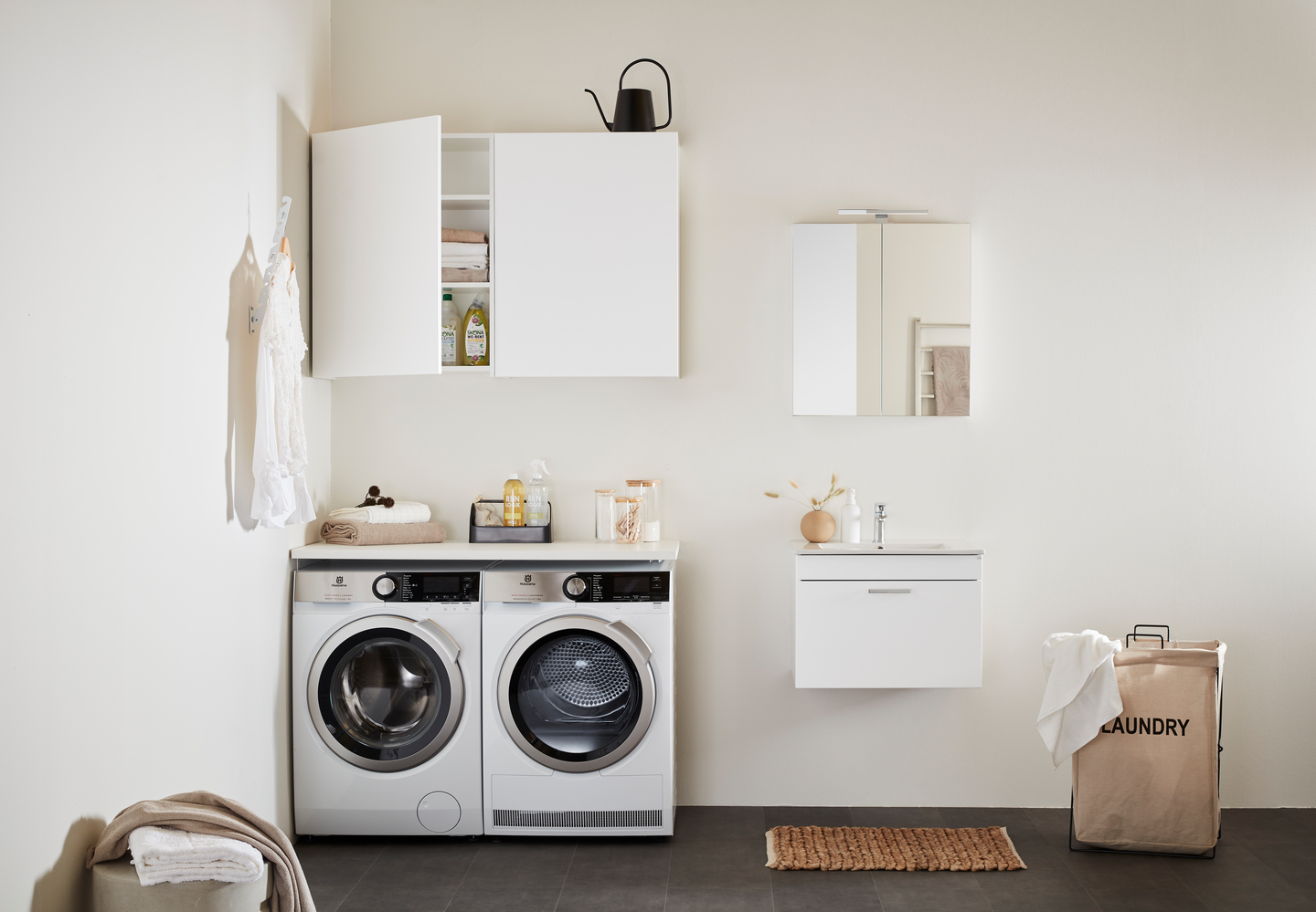 STOMME HAFA ÖVERSKÅP TVÄTT VIT B600XD334XH800