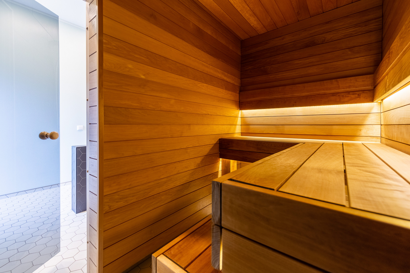 Laudelauta Thermory 28x90x2400 SHP lämpökäsitelty haapa