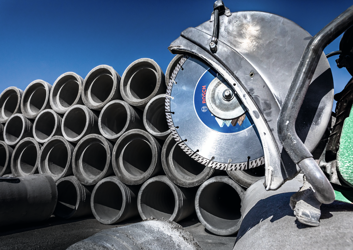 Timanttikatkaisulaikka Bosch EXPERT MultiMaterial 450 x 25,40 x 3,3 x 12 mm