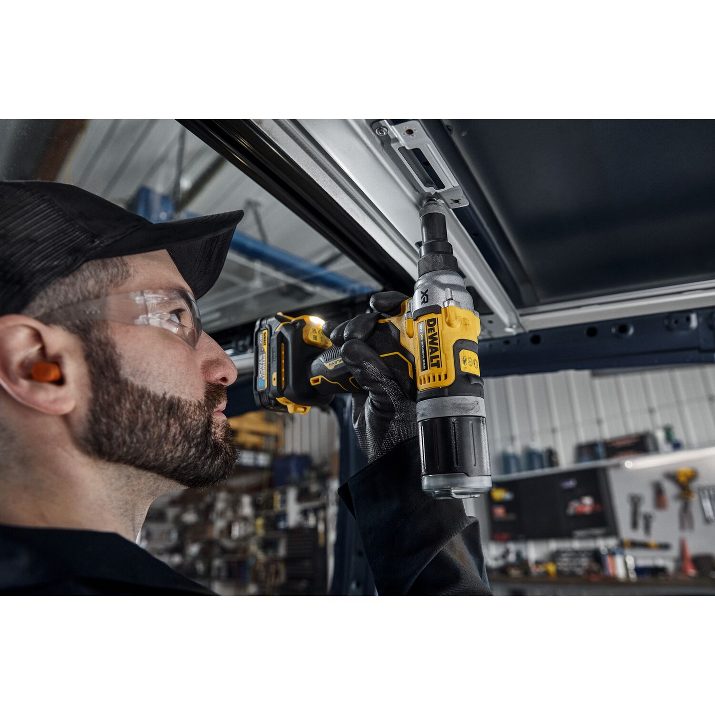 Akkuvetoniittikone DeWalt DCF414NT 18V XR 6,3mm runko