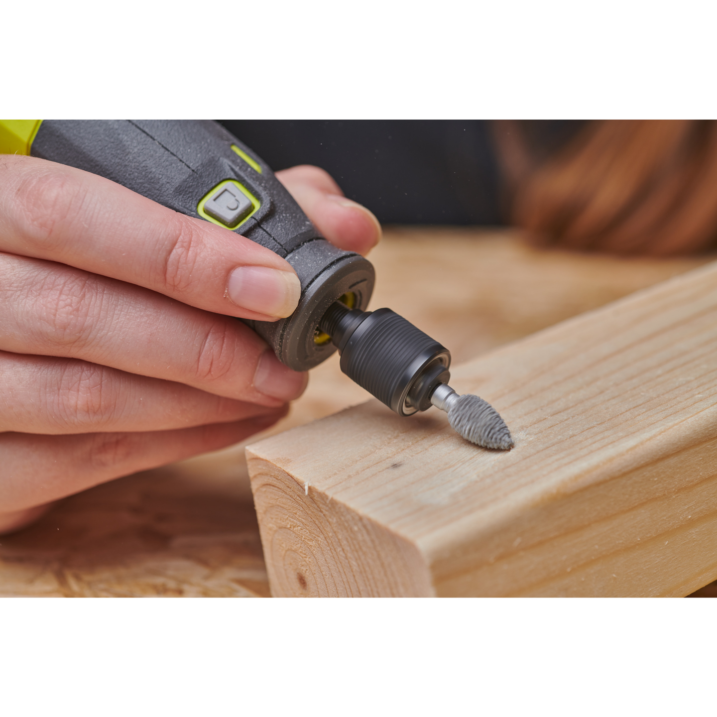 Kovametallijyrsin Ryobi struktuurihammastettu sileään viimeistelyyn