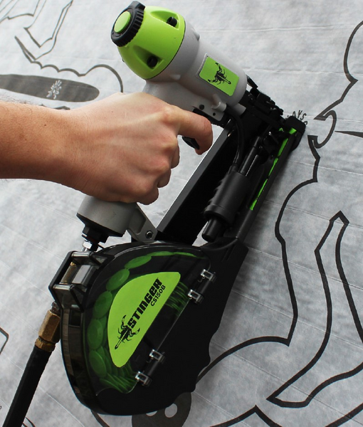 Muovinappinaulain Stinger cs150b