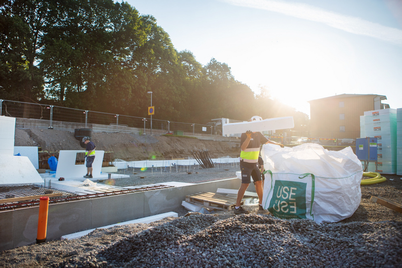 ISOLERELEMENT FIBERCEMENTSKIVA SIROC FC ISOLER 400/100 RAKT