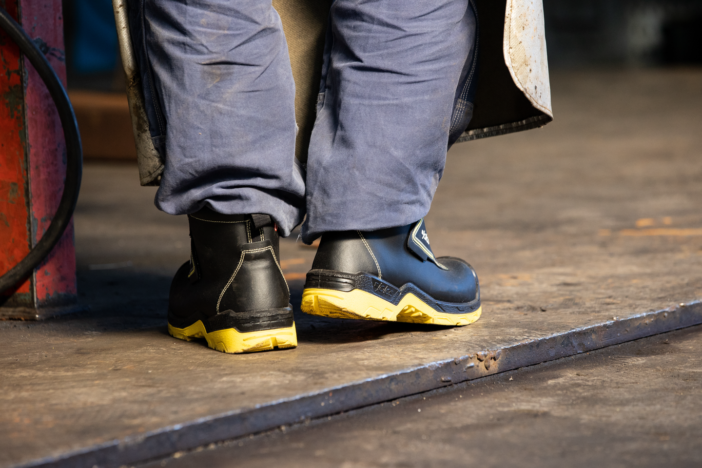 SKYDDS/LÄDERKÄNGA 1228W 40 JALAS