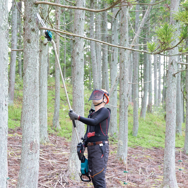 Kulma-adapteri Makita varrellisille ketjusahoille