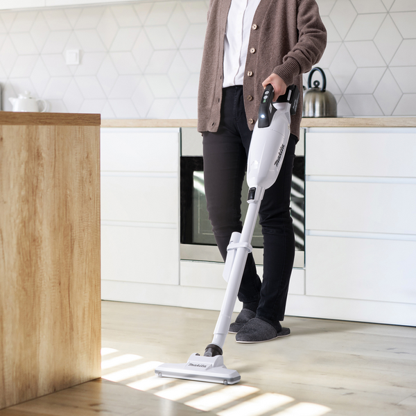 SKAFTDAMMSUGARE DCL284FZB MAKITA SOLO SVART 180MBAR 18V