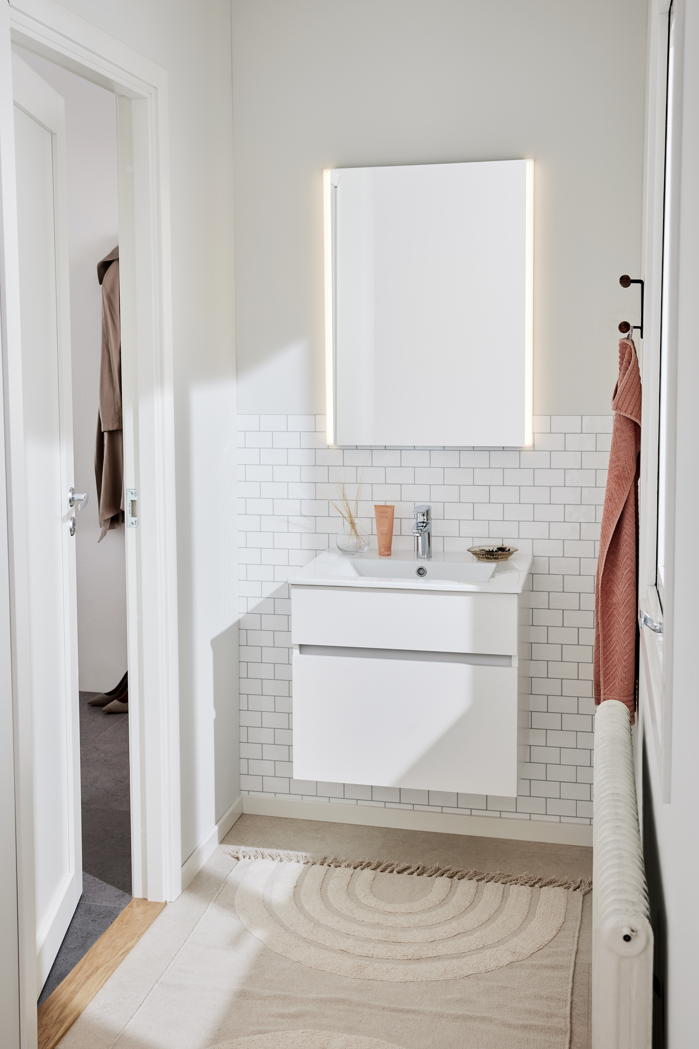 TVÄTTSTÄLLSSKÅP NORO NOVA VIT 600 M TVÄTTSTÄLL