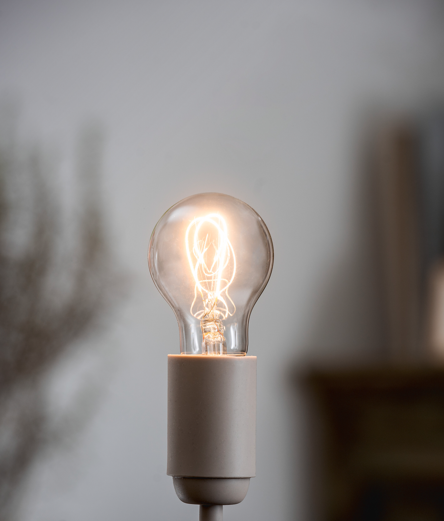 Led-lamppu Airam Roosa nauha vakiokupu 930 470lm E27