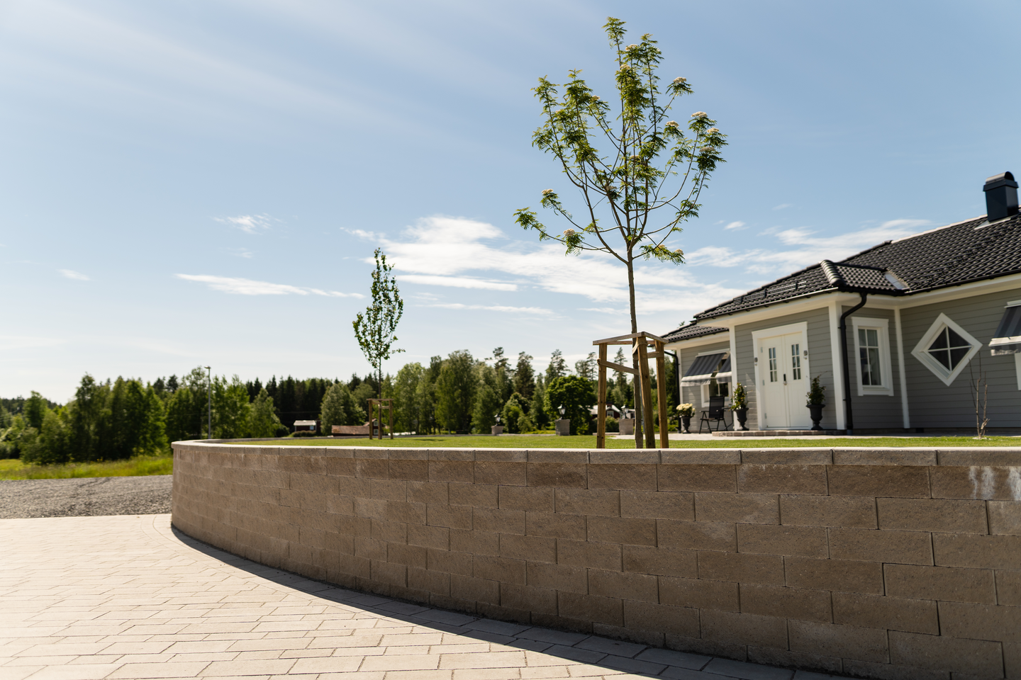 MUR BRILLIANT RADIE NATURGRÅ 240X217/157X150MM