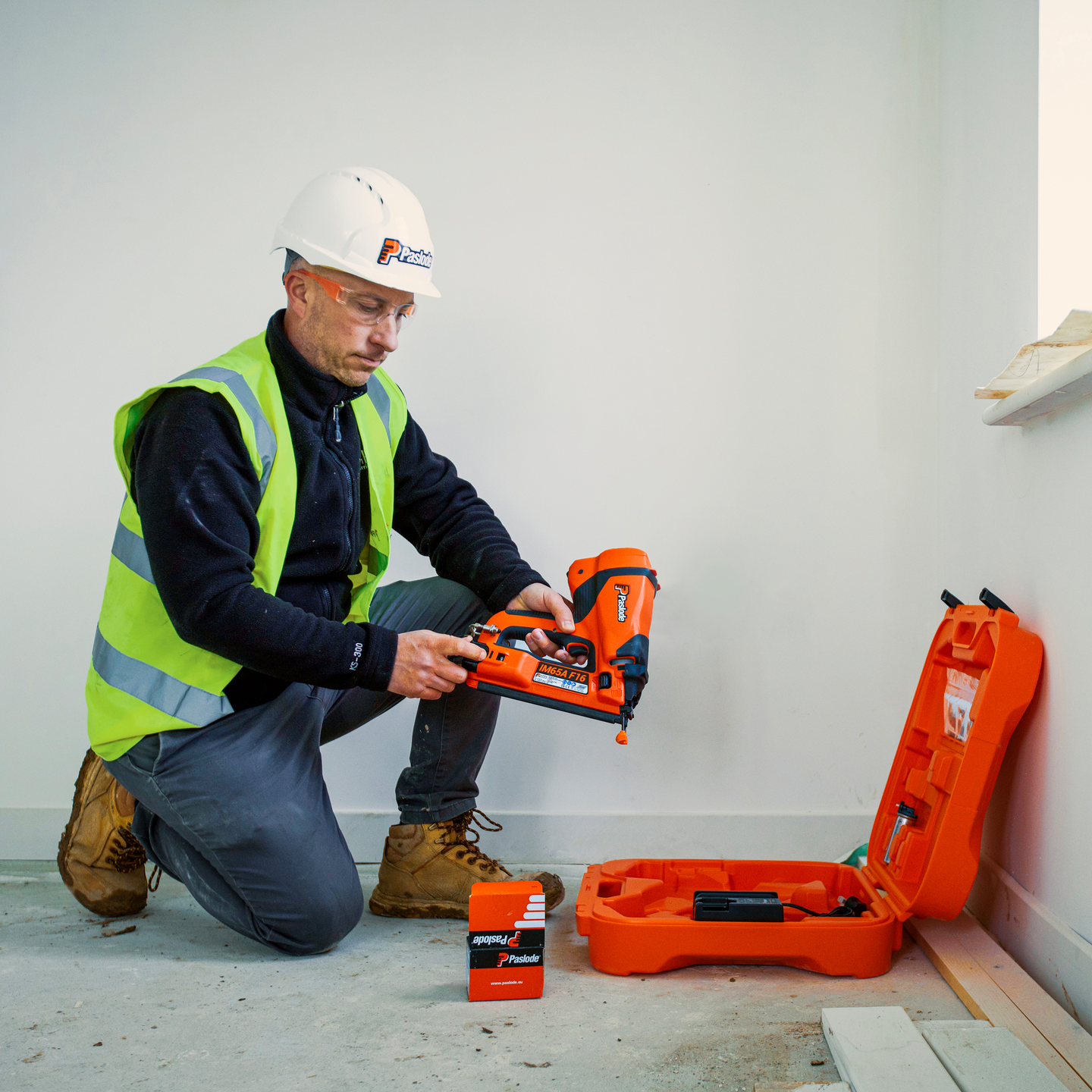 Impulssiviimeistelynaulain Paslode IM65A F16LI