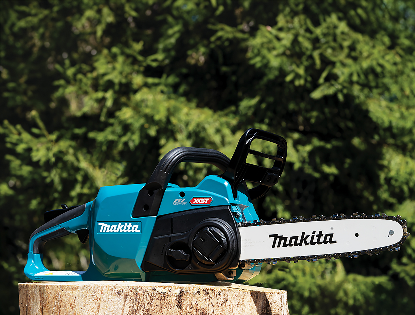 Akkuketjusaha Makita UC021GZ 40V XGT runkoversio