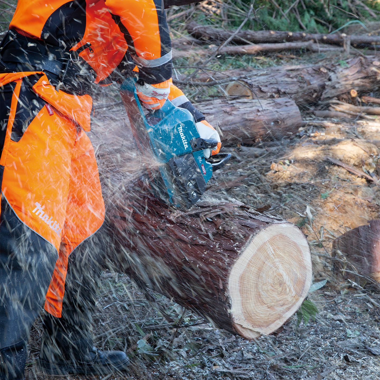 Akkuketjusaha Makita UC025GZ 40V XGT runkoversio