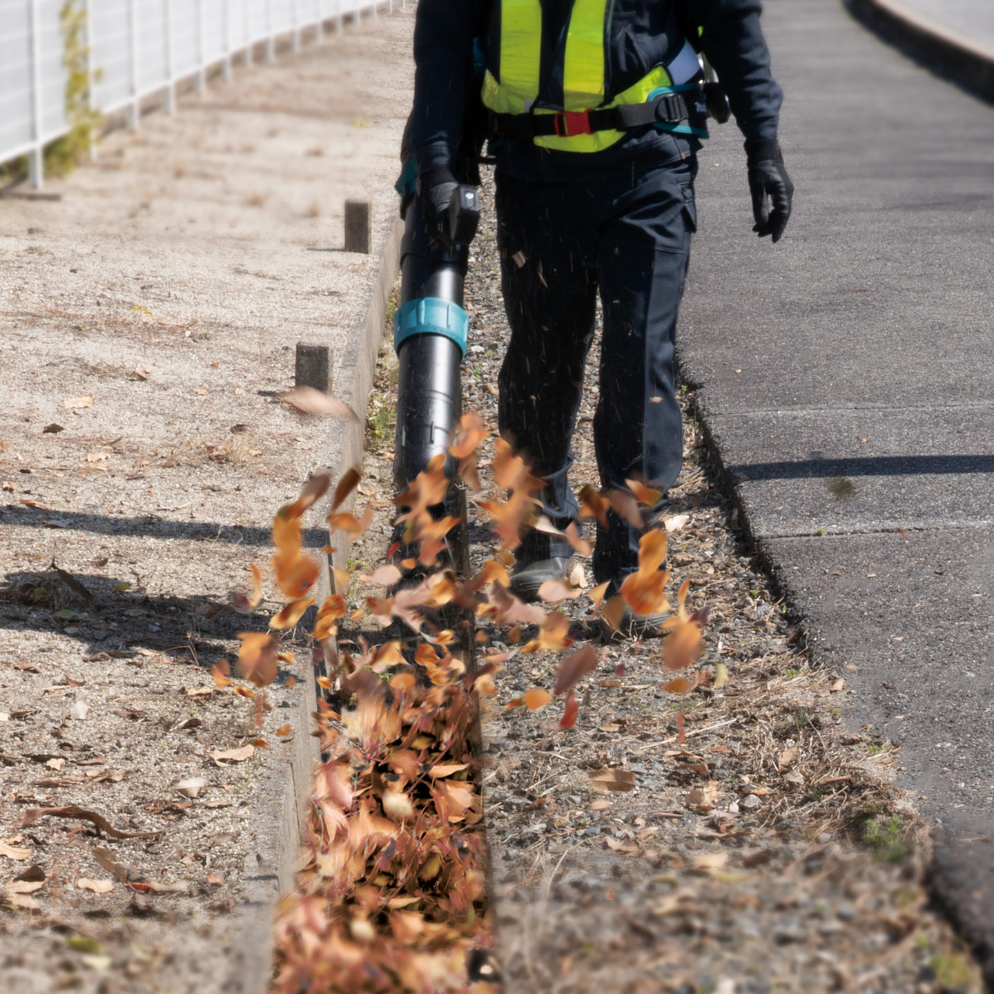 Reppupuhallin Makita UB004CZ 36V runkoversio