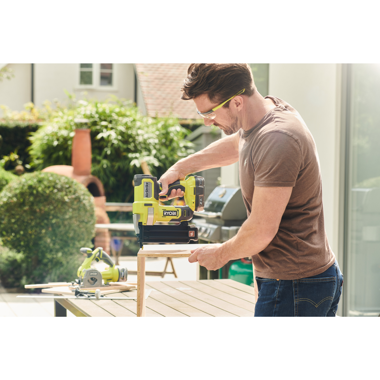 DYCKERTPISTOL RYOBI R18GN18-120S, ONE+ ENDAST MASKIN