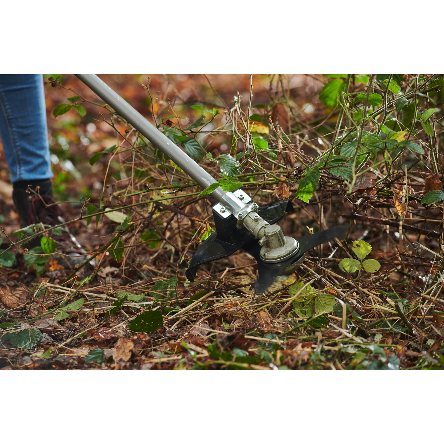 GRÄS-/SLYTRIMMER RYOBI RY18BCX26A-0