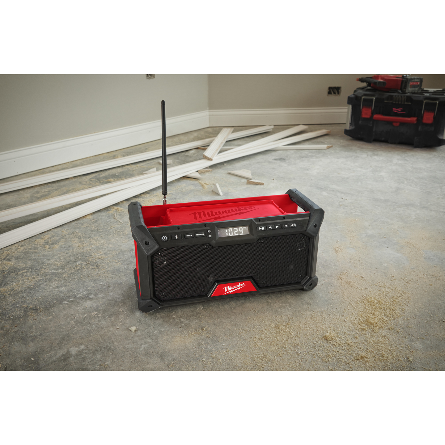 RADIO MILWAUKEE M18 RADDAB+G2-0